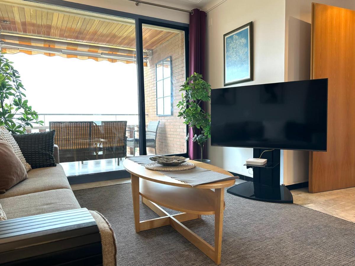 Lets Holidays Apartment Sea Views In ברצלונה מראה חיצוני תמונה