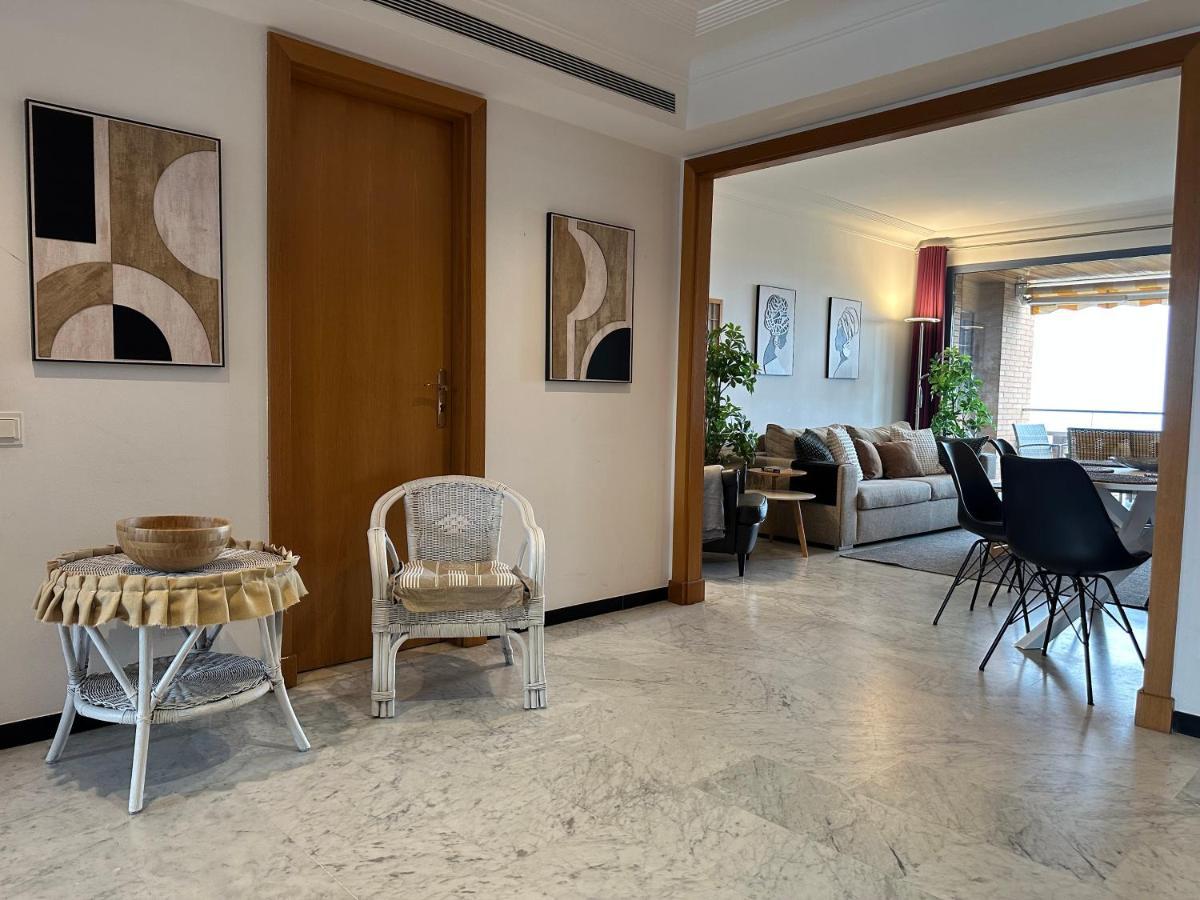 Lets Holidays Apartment Sea Views In ברצלונה מראה חיצוני תמונה