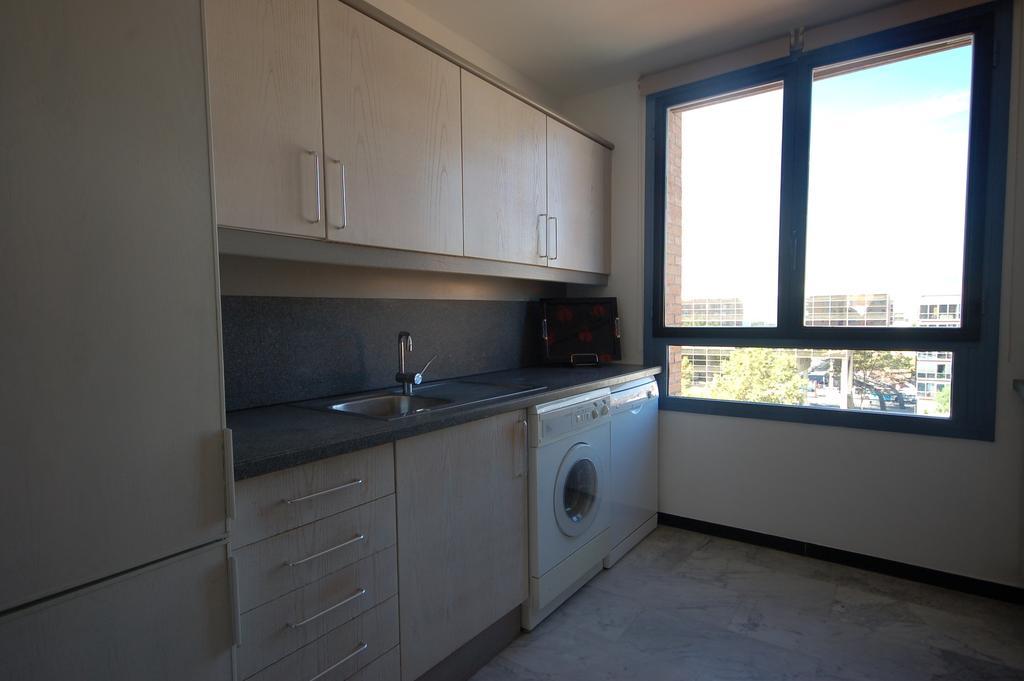 Lets Holidays Apartment Sea Views In ברצלונה חדר תמונה