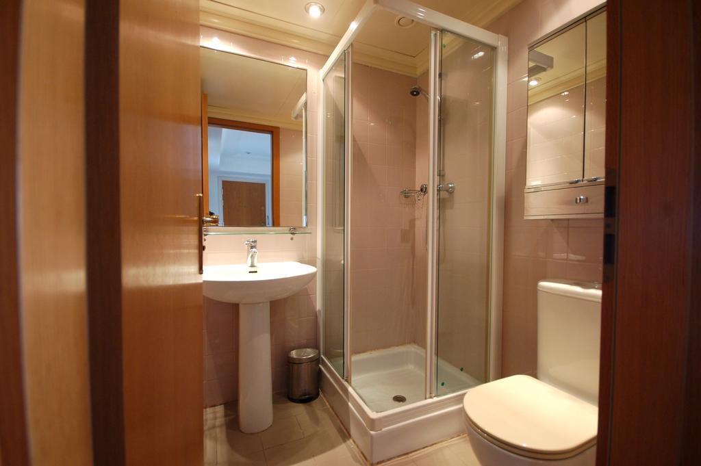 Lets Holidays Apartment Sea Views In ברצלונה חדר תמונה